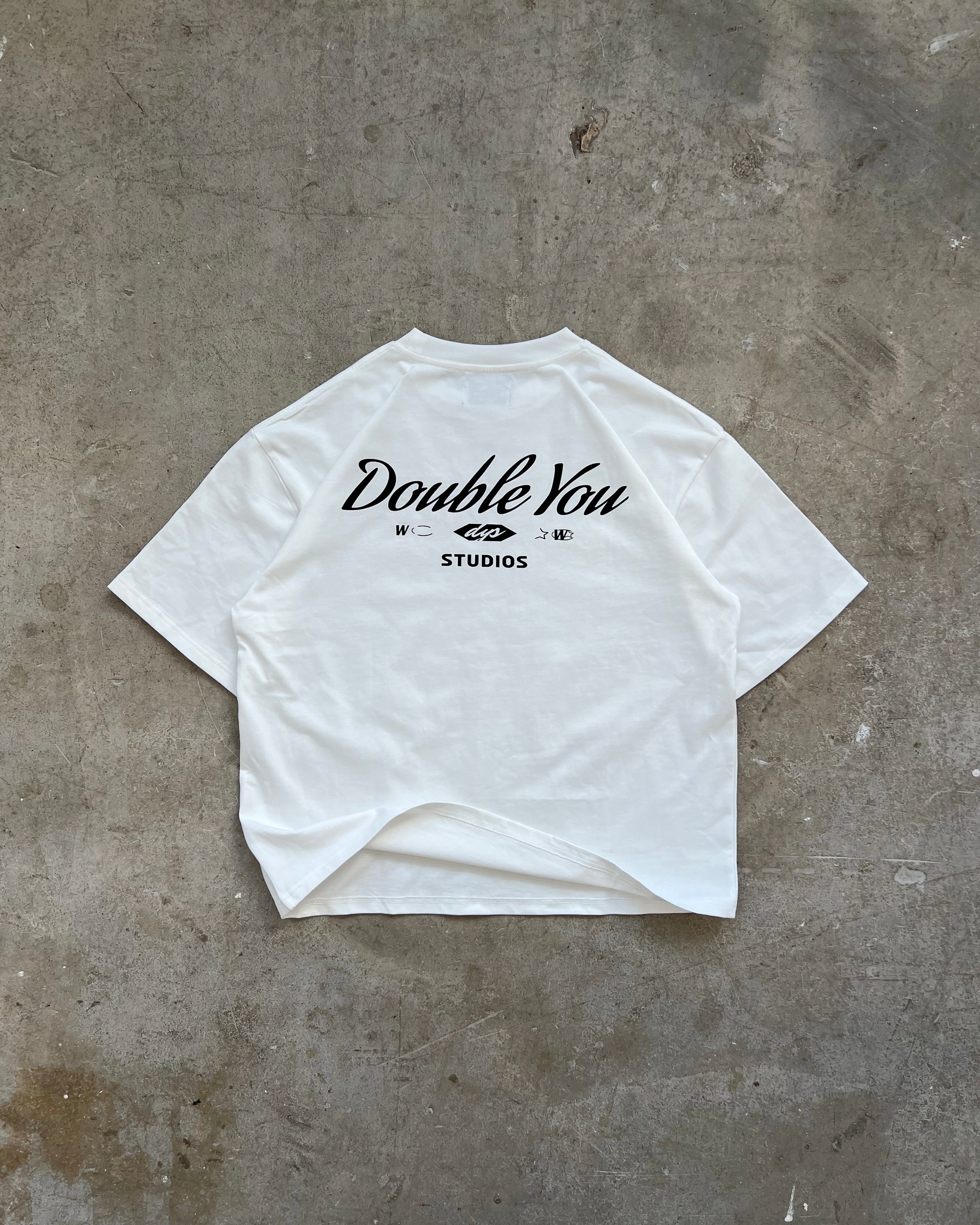 STUDIOS TEE (OFF WHITE)
