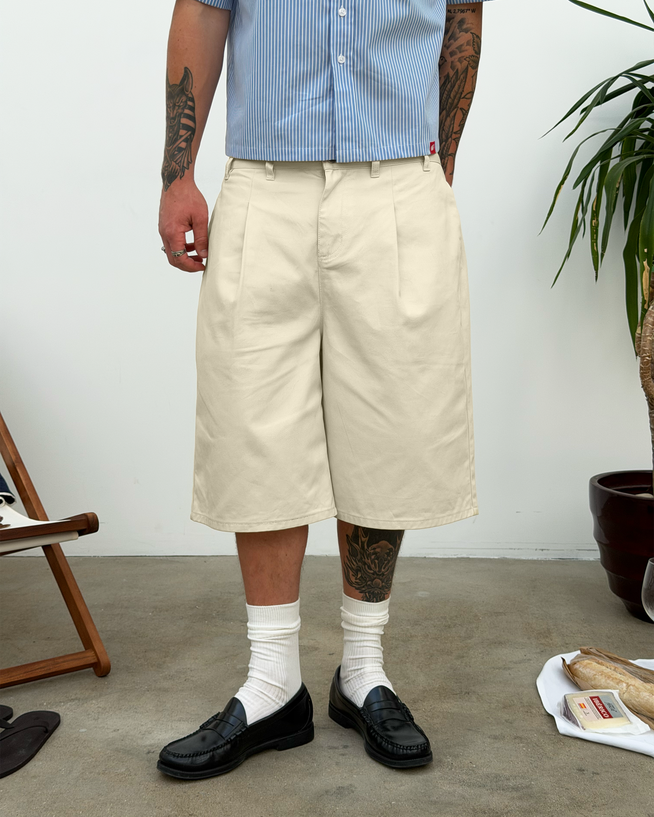 Pleated Shorts (Cream)