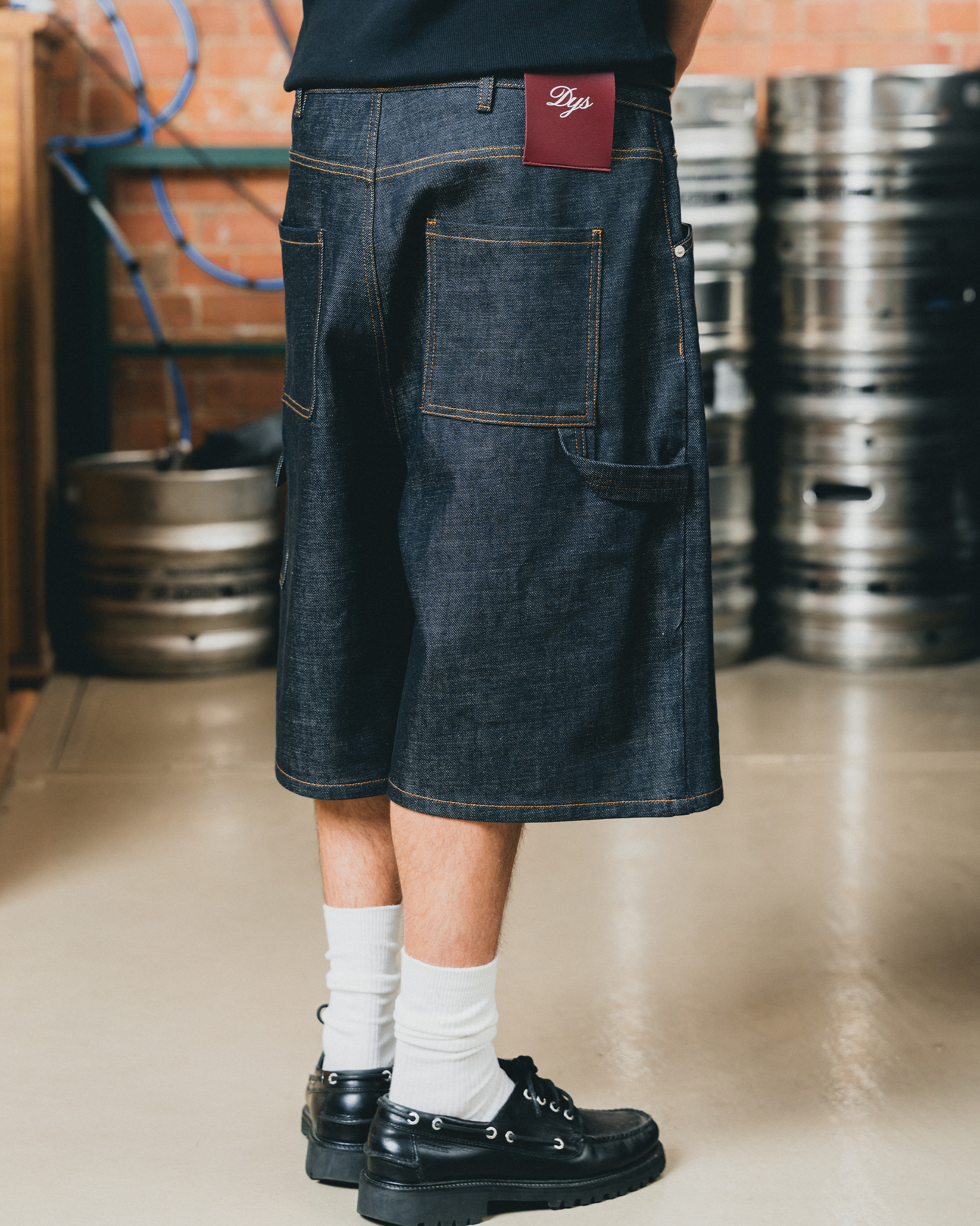 RAW DENIM SHORTS